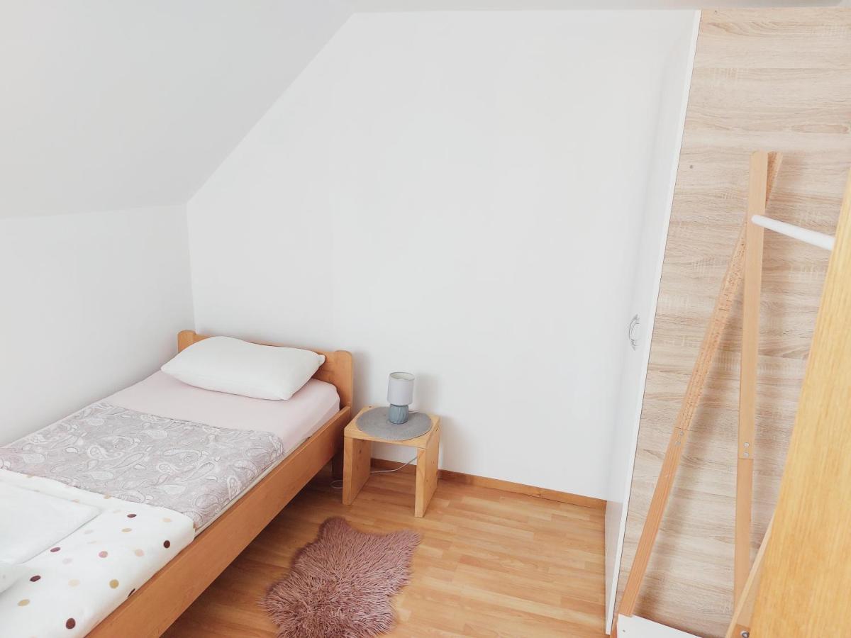 Ferienwohnung Apartman Cardak Gospić Exterior foto